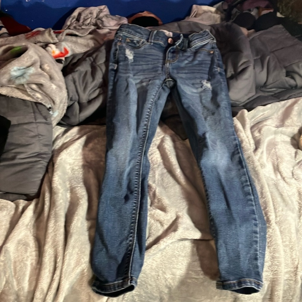 Kids ripped jeans